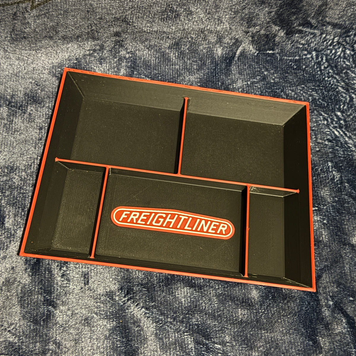 Freightliner Dump Tray change wallet