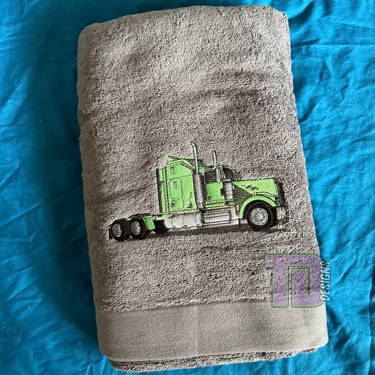 Ready to go - Green kenworth