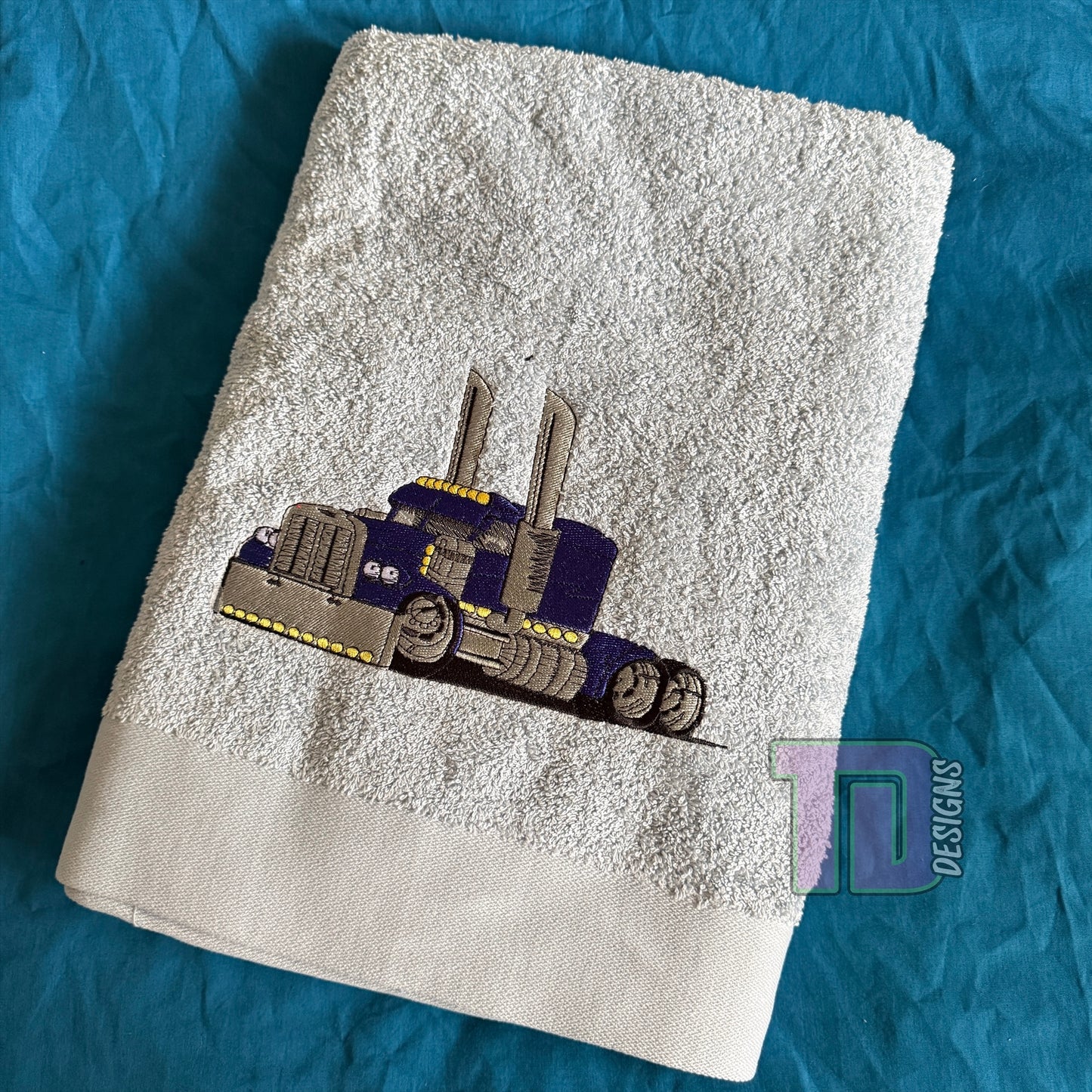 Ready to go - navy blue kool truck